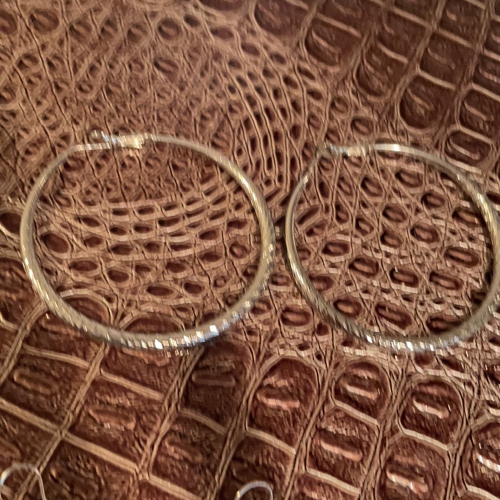 Earring bundle - Picture 3 of 3